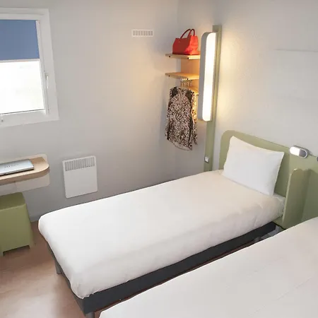 Ibis Budget Goussainville Charles De Gaulle Exterior photo